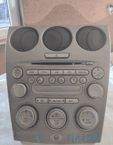 Radio radioodtwarzacz panel klimatyzacji kratki nawiewu mazda 6 gg 3
