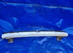 Toyota VERSO 09-18 belka wzmocnienie absorber 2