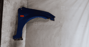 Ford fiesta MK6 błotnik prawy  przód przedni granatowy 1