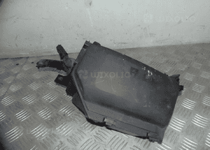 SKRZYNKA BEZPIECZNIKÓW 2.2 TDCI FORD GALAXY MK3 1