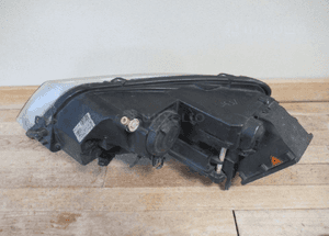 Lampa przednia przód prawa vw phaeton xenon 2002- 10