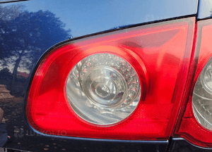 VW Passat B6 kombi lampa tył tylna prawa lewa  w klapę  3C9945093  3C9945094 3