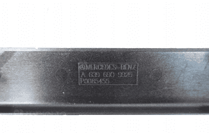 Listwa boczna dolna lewy przód mercedes vito W639 A6396909925 7