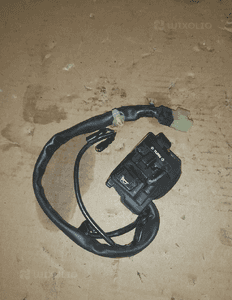 Honda CBR  1000 RR 2004 - 2005 przełącznik świateł lewy 3