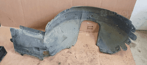 Nadkole prawy przód przednie prawe BMW 3 E46 8269084 1