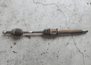 PÓŁOŚ prawa długa Ford Fiesta Mk7 VI 1,25 1,3 8V513B436AAD 1