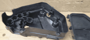 Osłona obudowa pokrywa bezpieczników VW Touareg 7L0937576B 7L0937576A 7L0907355 2