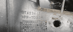 Ślizg zderzaka prawy tył tylny prawy Fiat Punto EVO 51750180 5