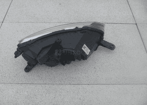 SKODA RAPID LIFT HALOGEN PRAWY ORYGINAŁ IGŁA 5JA941700D 2
