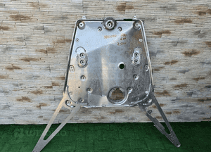 Podłoga pod silnik bmw M3 G80 G81 9882097 1