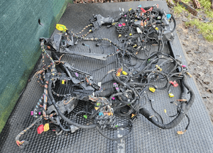 Wiazka Instalacja Wnetrza 3.2 FSI AUK Benzyna Audi A4 B7 Sedan Quattro UK Angielska 23