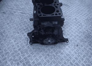 Blok silnika 2.0 tdi bre !!! 5