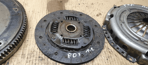 Sprzęgło koło tarcza docisk VW Fox 1.2 03D141031A 03D141025B 4