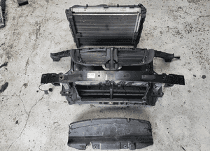 WZMOCNIENIE PAS przód przedni CHŁODNICE 2,0 benzyna BMW 118i E87 lci lift 1