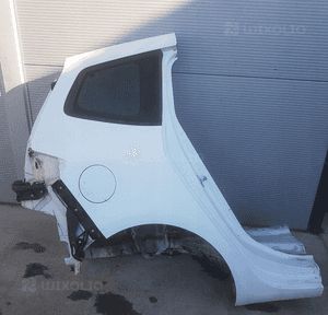 Opel zafira c tourer błotnik prawy tylny 1