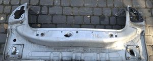 Renault Megane II 2 pas tyl sciana bagaznika 1