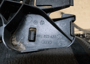 Linka otwierania maski uchwyt Audi Q5 8R1823633 8R1823535 3