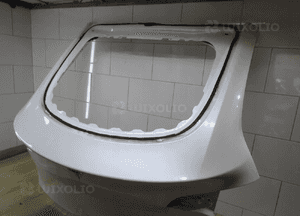 Tesla model y klapa porywa bagażnika 3