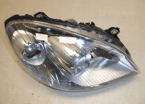Mercedes b klasa W245 lampa przód xenon prawy 2