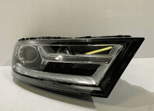 Audi Q7 4M Lampa przednia LED - Prawa 12712 2