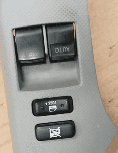 Toyota Yaris II 06-11 panel szyb szybami 2