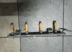 wtryski listwa suzuki 1.5 16v m15a