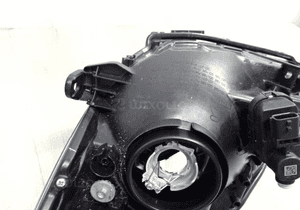 TOYOTA YARIS 3 lift LAMPA PRAWA 8