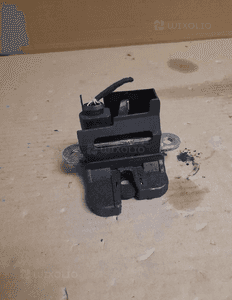 zamek klapy tylnej passat b6 kombi 1k6 827 505 2