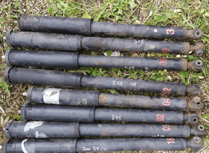 MERCEDES E 211 CLS 219 amortyzator tył tylny 1