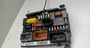 CITROEN PEUGEOT BSM R09 moduł sterownik skrzynka bezpieczników 9667199780 2
