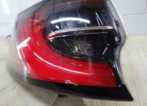 Lampa tył tylna lewa toyota corolla xii E21 kombi 6