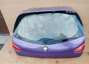 Klapa bagażnika tył tylna Alfa Romeo 147 1