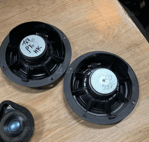 MERCEDES ml gl 164 r 251 głosnik zestaw HARMAN kardon na sztuki 8