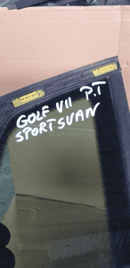 Szyba karoseryjna prawy tył tylna prawa VW Golf VII Sportsvan 5