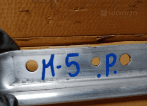 Belka górna wzmocnienie pasa przód przednia BMW M5 G30 F90 7357205 7