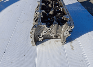 Audi A4 B8 A5 8T 2.7 tdi cgk głowica cylindrów prawa 1059354CR 2