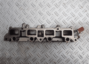 LISTWA WTRYSKOWA PALIWOWA VW 1,4 TSI CAXA RADOM