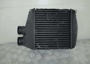 CHŁODNICA INTERCOOLER PRAWY MASERATI GHIBLI QUATTROPORTE 16484792 1