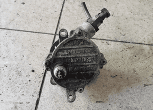 pompa vacum wakum volvo xc 90 2.4 d 5 30731825