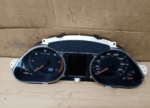 Licznik zegary Audi A6 C6 2.0 TDI UK 4F0920950R 4F0910900C 2
