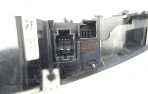 Lampka podsufitki mercedes A0009001919 3