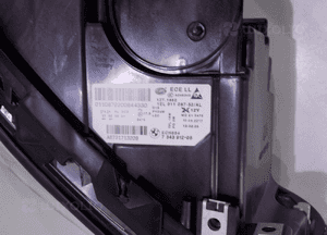BMW 5 F10 LCI Lampa Bi-xenon nieskrętna R - 5884 11