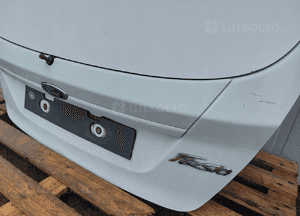 Klapa tylna tył ford fiesta MK7 kompletna 4
