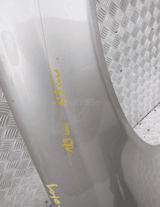 Błotnik prawy przód przedni mercedes W203 C209 7