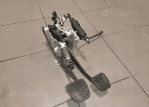 Mercedes W204 c-klasa W212 mechanizm pedał sprzęgła hamulca pedały oryginał 1