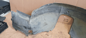 Nadkole prawy przód przednie prawe BMW 3 E46 8269084 4