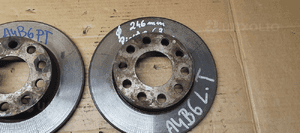 Tarcze hamulcowe tył tylne klocki Audi A4 B6 245mm 3