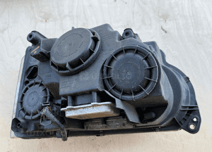 Lampa przednia przód prawa RHD anglik XBC501703 Range Rover Sport L320 2005-09 2