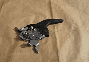 DŹWIGNIA HAMULCA RĘCZNEGO NISSAN MICRA K14 2