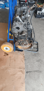 Silnik blok silnika słupek Mercedes A-Klasa W169 2.0 CDI 640942 2